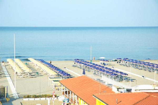 Hotel Regina Lido di Camaiore Dış mekan fotoğraf
