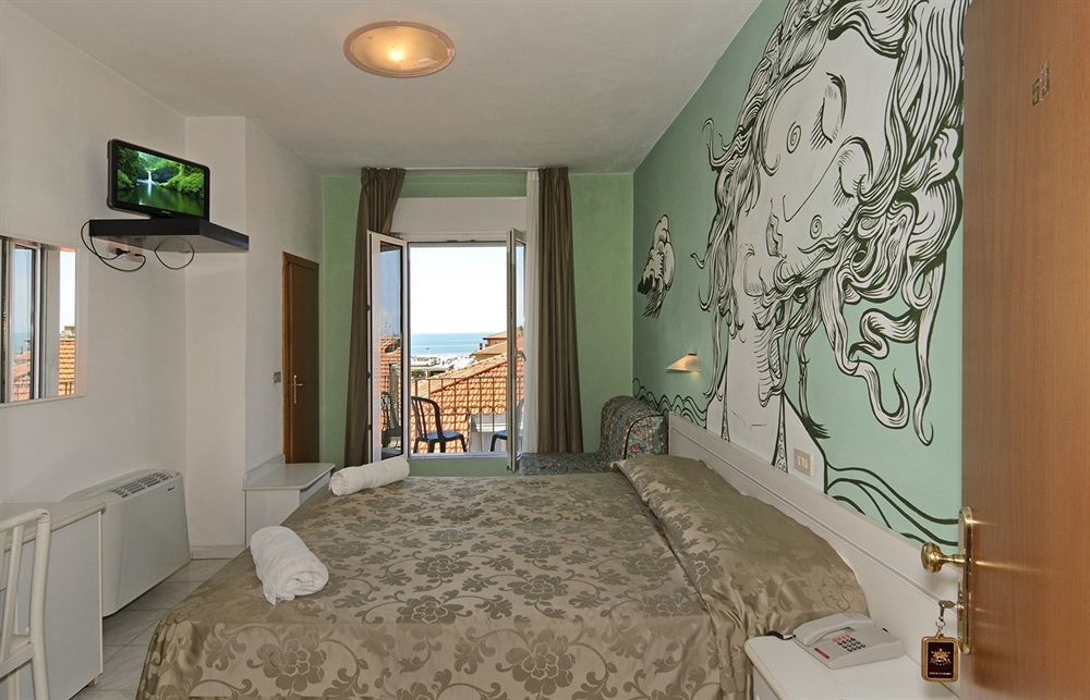 Hotel Regina Lido di Camaiore Dış mekan fotoğraf