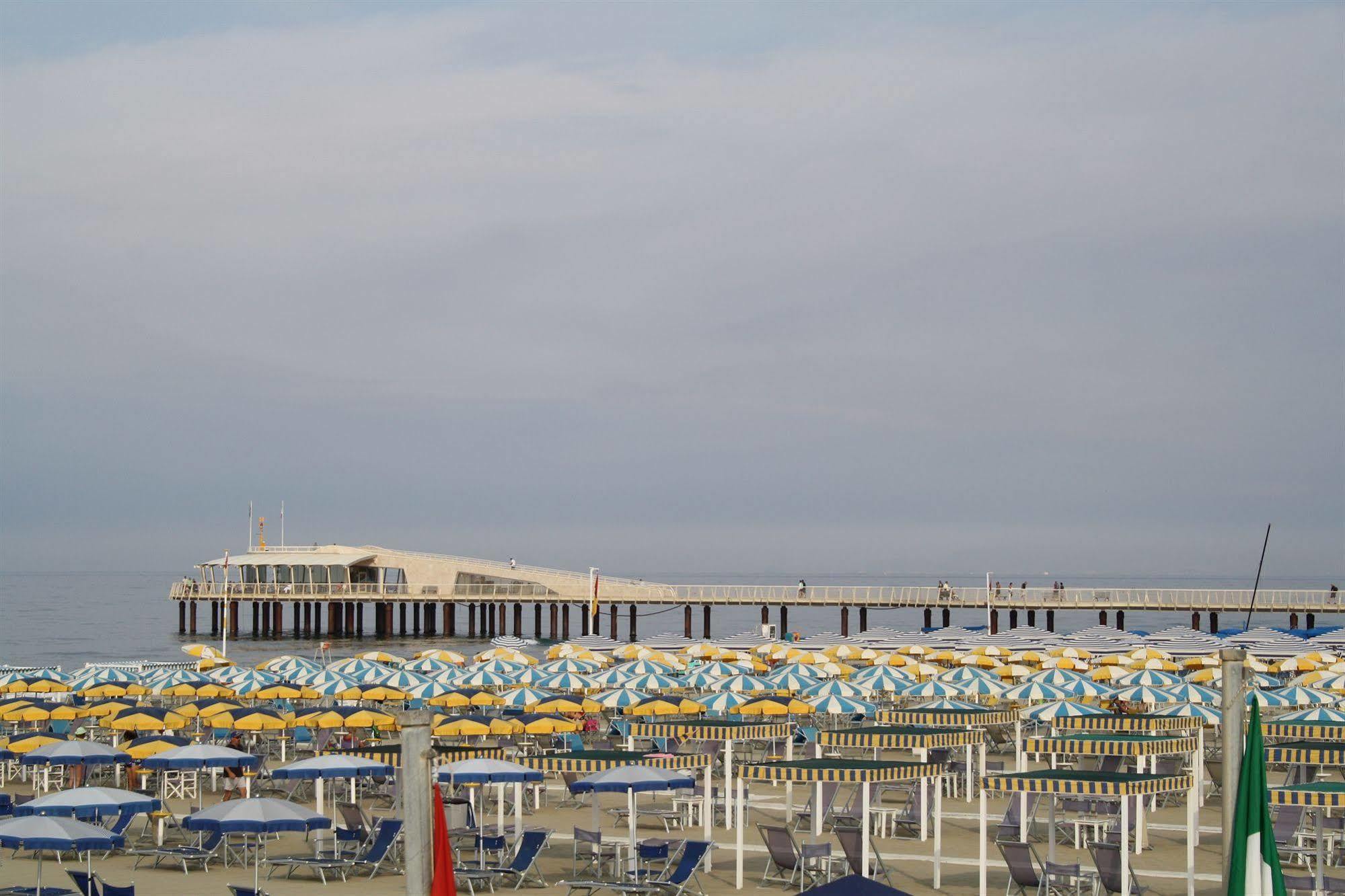 Hotel Regina Lido di Camaiore Dış mekan fotoğraf
